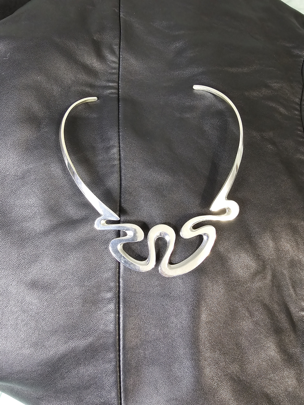 Dominique Dinouart Sterling Silver Wave - Modern Women’s Jewelry - Picture 8 of 8